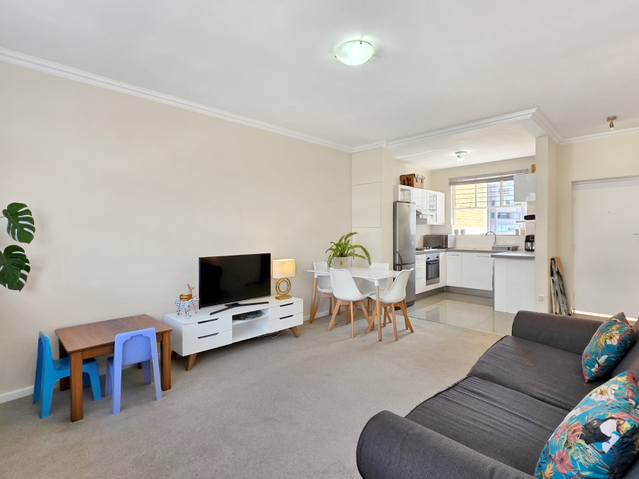 2 Bedroom Property for Sale in Sea Point Western Cape